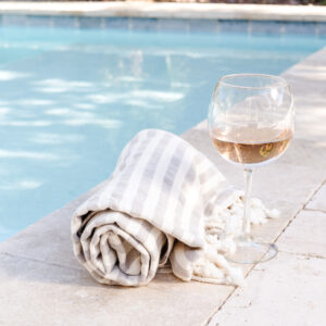 poolside, making money online